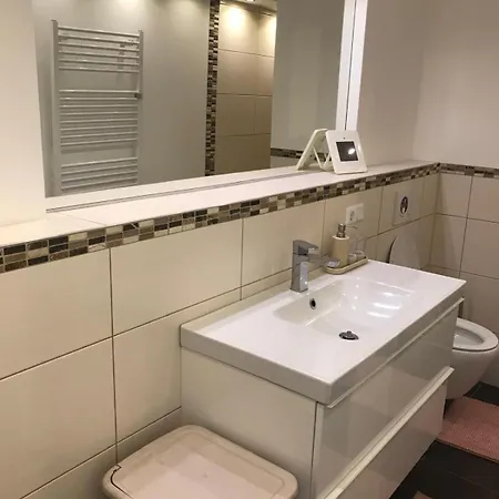 Irys Apartmán *